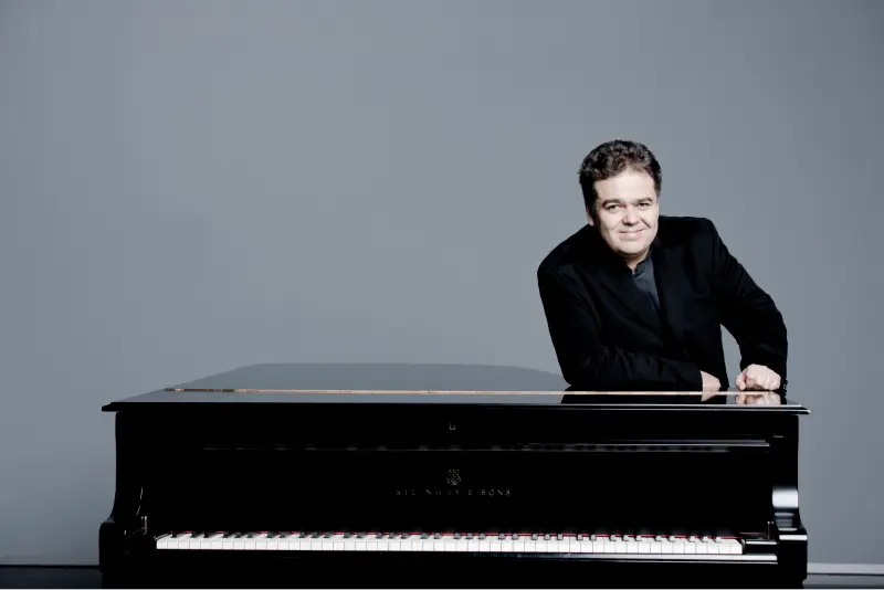 Arcadi Volodos at the piano